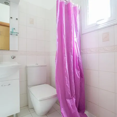 Enjoy A Holiday Of A Lifetime Renting Your Own 5 Star Private In At The Best Rate, 1270 *